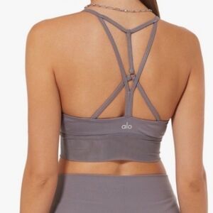 Alo active top  size XS color lavish ivory crisscross mesh